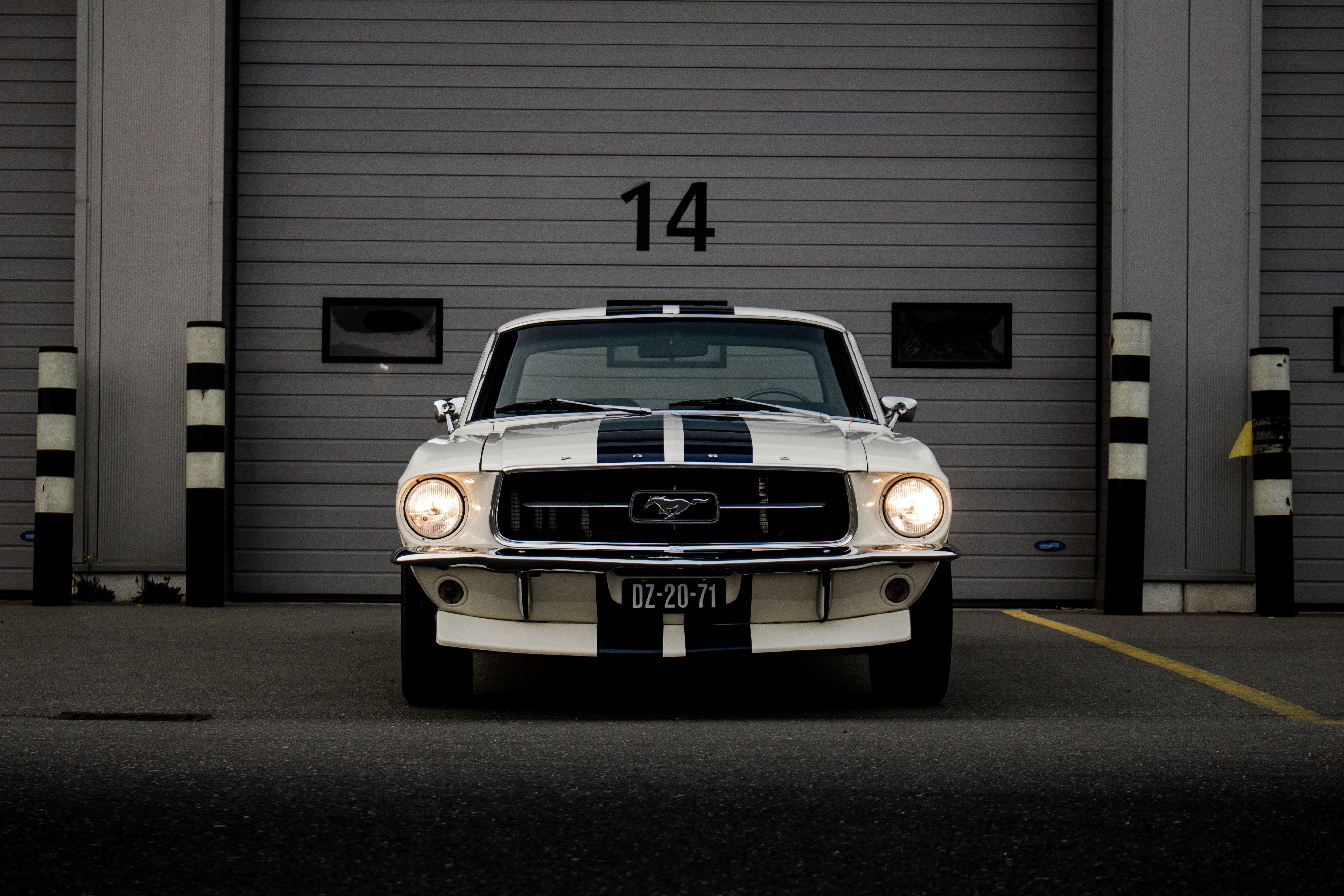 Ford Mustang Shelby GT500 classic car auctions